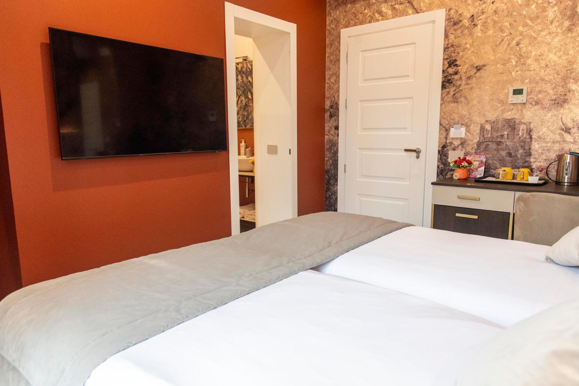 Adelaide Suite Dreams Рим Екстериор снимка
