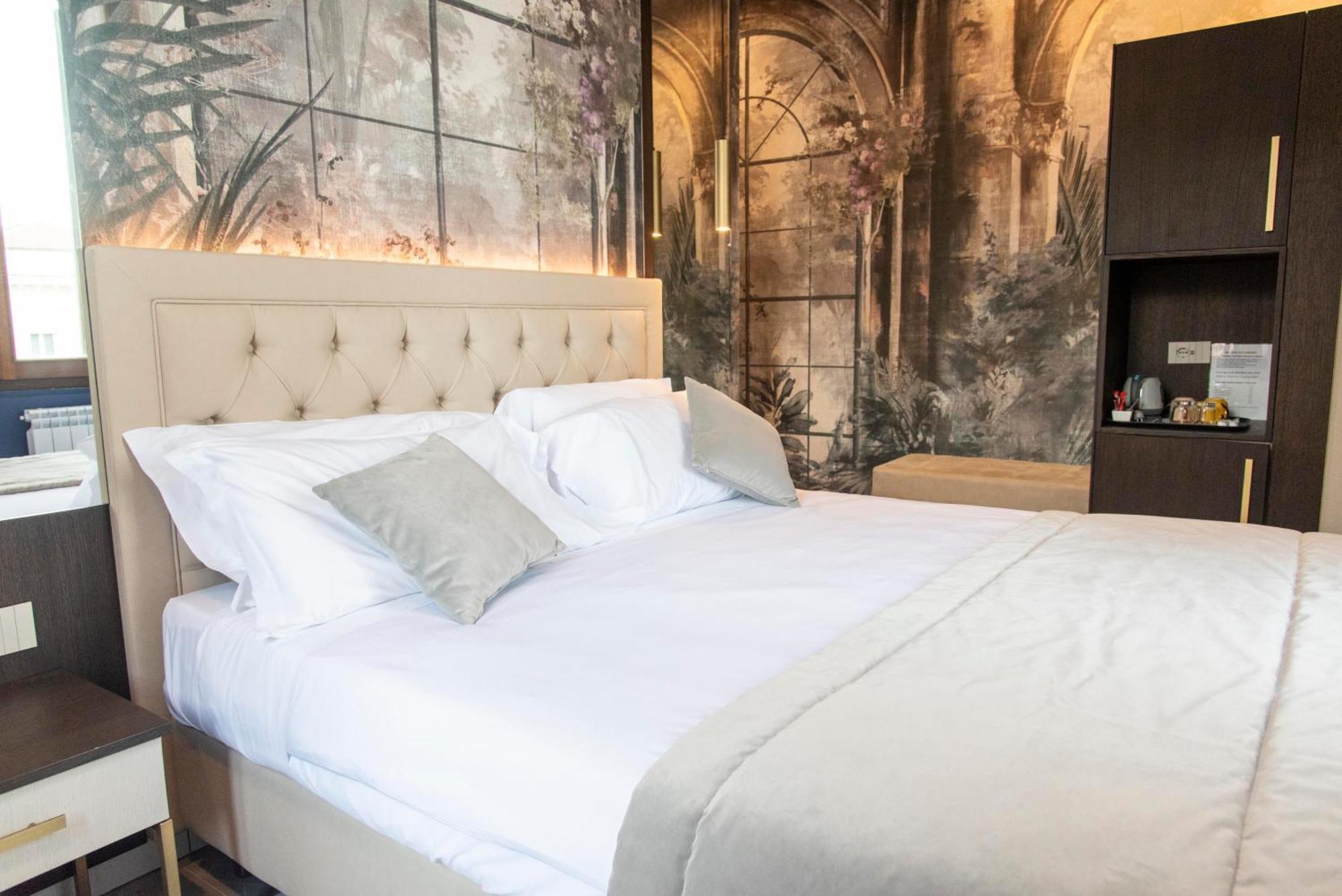 Adelaide Suite Dreams Рим Екстериор снимка